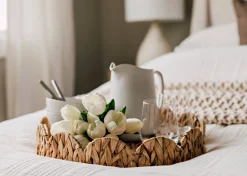 Urban Barn Agnes Tulip Bunch- Blooms & Branches