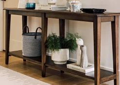 Urban Barn Argyle Cat Decor- Decorative Accents