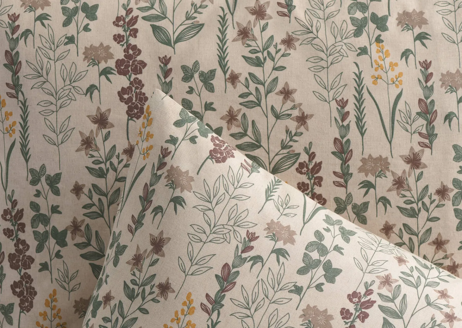 Urban Barn Meadows Floral Duvet Set- Bed Linens