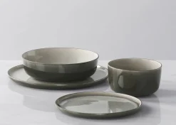 Urban Barn Quadra 16 piece Dish Set- Dinnerware