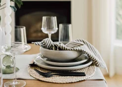 Urban Barn Thetis 16 Piece Dish Set Sand- Dinnerware