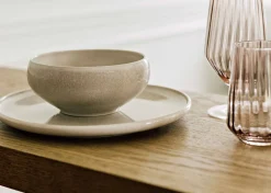 Urban Barn Thetis 16 Piece Dish Set Sand- Dinnerware